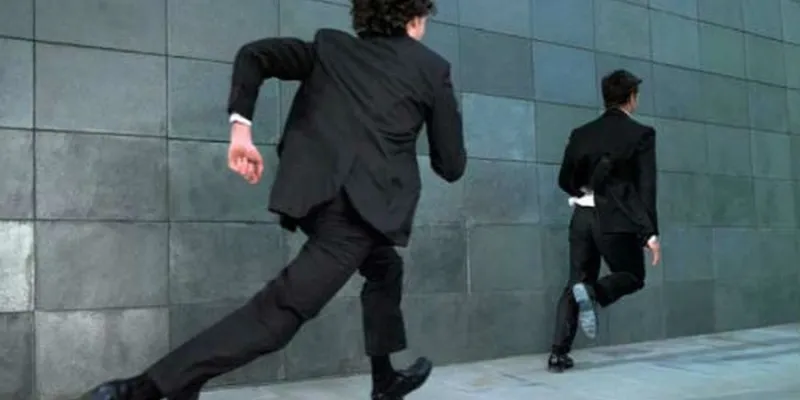 Mơ thấy bị rượt đuổi bởi chính mình